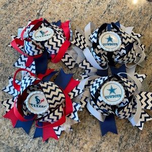 Four hair bows reserved for @erica_arriazola